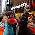 Акция протеста работников фаст-фуда в США охватила 190 городов