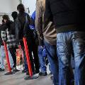 Франция: безработица растёт, популярность президента Олланда падает