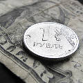 Глава ЦБ заявила о невозможности установить искусственное равновесие курса рубля 