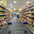 Аналитики: россияне стали реже ходить в магазины