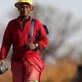Южноафриканские шахтеры-золотодобытчики возвращаются к работе