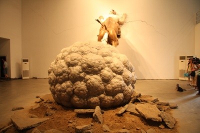 The Big Golden Farting Bull. Раздавленные мировой экономикой The Big Golden Farting Bull. Раздавленные мировой экономикой