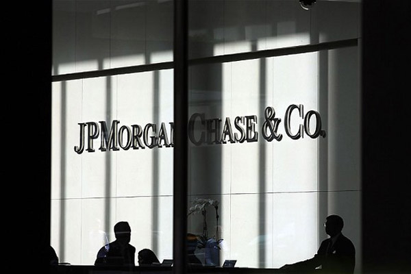 JP Morgan запретит сотрудникам общаться