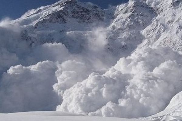 Снежная лавина – действенный способ погасить долги перед банками