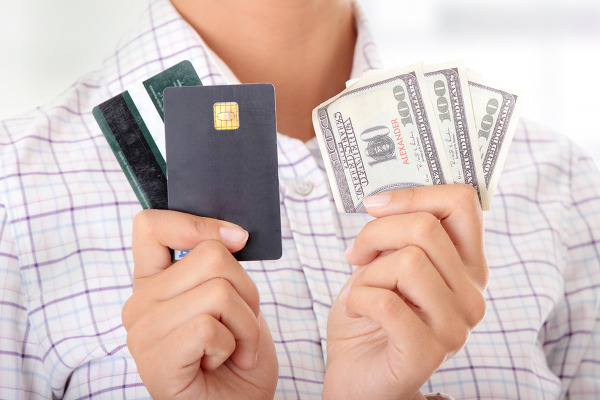 Кредитка и потребительский кредит: в чём разница?
