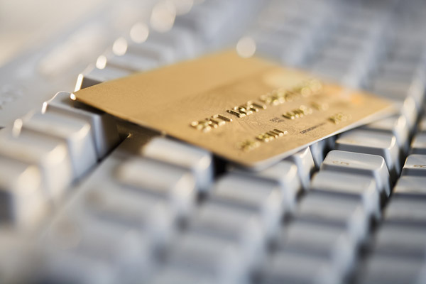 Как расплатиться кредитной картой в интернете?