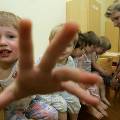 Испания согласна дать гарантии по усыновления российских сирот 