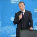 Медведев пообещал проиндексировать пенсии в 2017 году