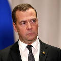 Медведев пожаловался на увековечивание санкций