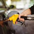 Специалисты назвали цену на бензин в России необоснованно низкой