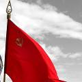 Закон о красных знаменах вступил в силу