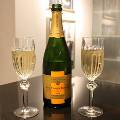 Чиновники обещают до Нового года утвердить минимальные цены на шампанское
